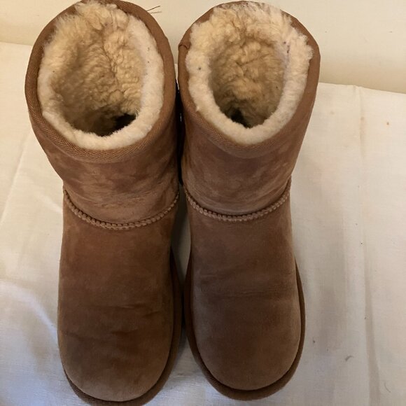 uggs - Picture 4 of 4